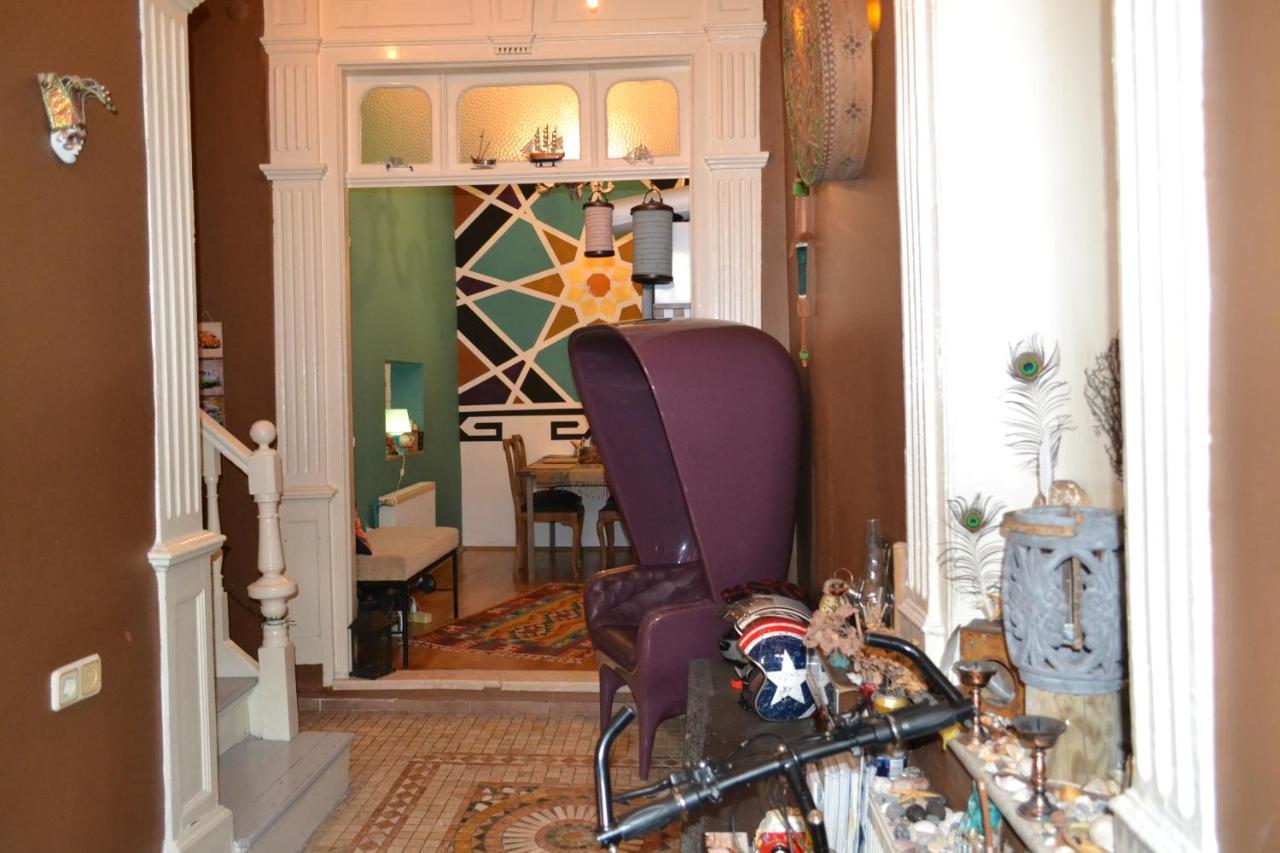 My Happy Home Hostel Измир Экстерьер фото