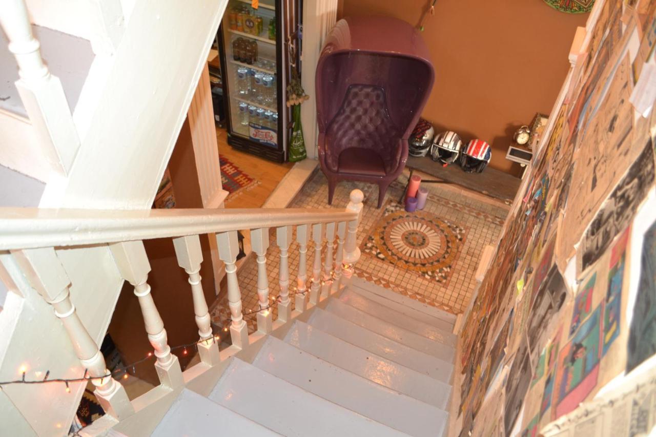 My Happy Home Hostel Измир Экстерьер фото