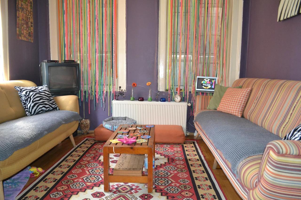 My Happy Home Hostel Измир Экстерьер фото
