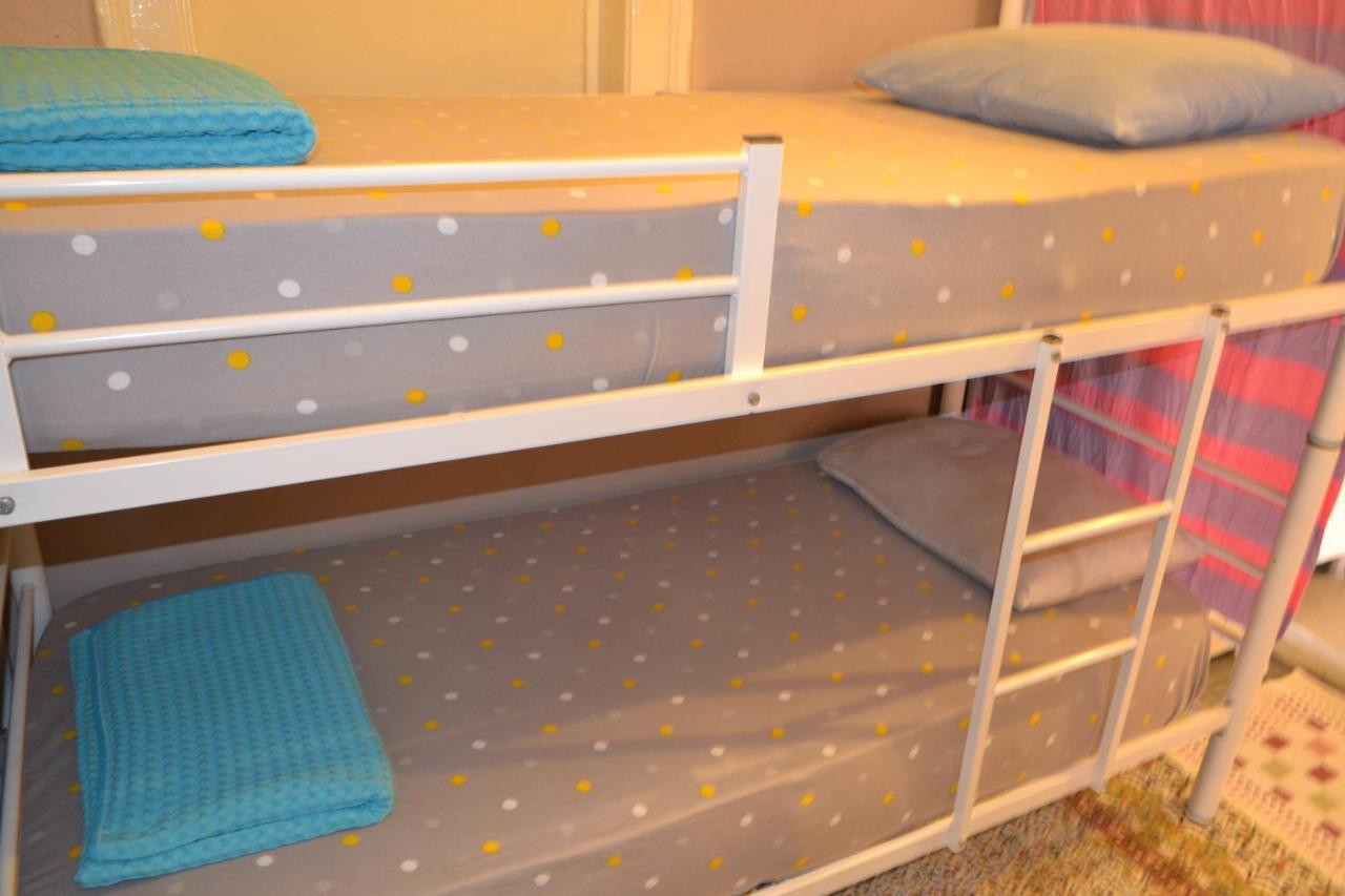 My Happy Home Hostel Измир Номер фото